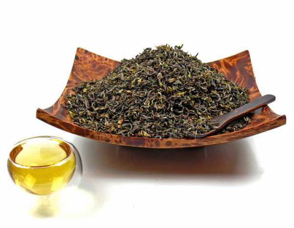 Schwarztee Himalaja »Nepal Guranse« handgerollt