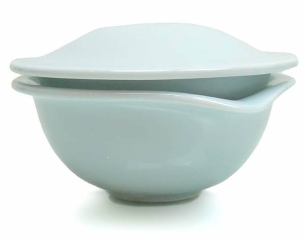 Celadon Shiboridashi Set mit zwei Teeschalen