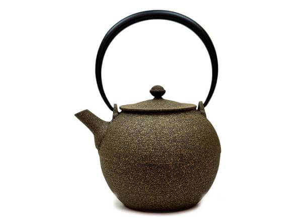 Japanische Teekanne Gusseisen »Wazuqo Hikime« hellbraun 0.95L
